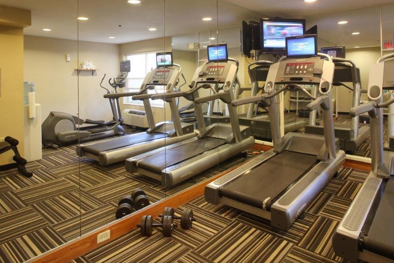 Towneplace Suites Cleveland סטריטסבורו מראה חיצוני תמונה