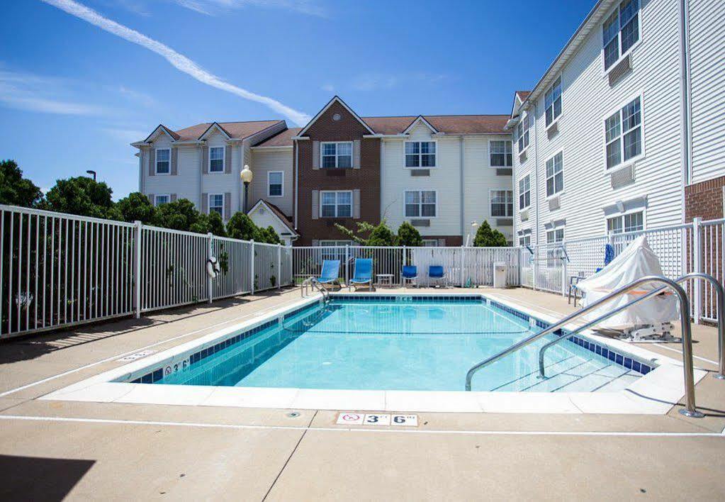 Towneplace Suites Cleveland סטריטסבורו מראה חיצוני תמונה